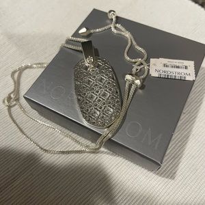 Kendra Scott Inez Long Pendant Necklace in Filigree